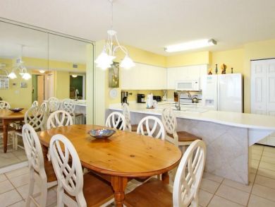 Spacious Kitchen & Dining Area